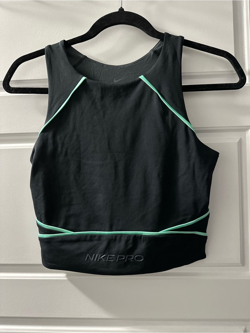 Nike Pro Black Sports Crop Bra with Mint Trim